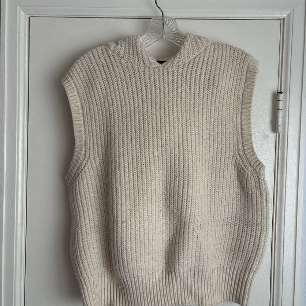 Zara Beige Knit Sweater Vest